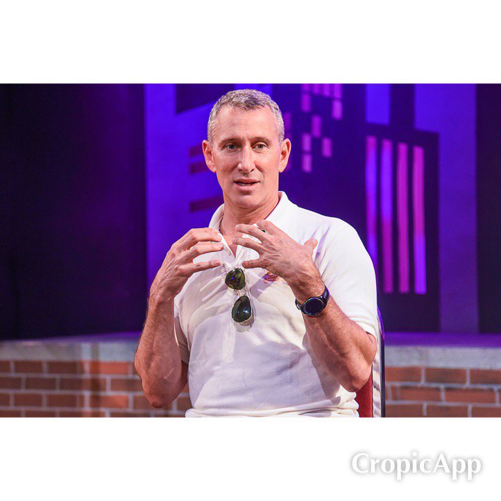 NEWARTHOUSE's tweet photo. #adamshankman #hairspray #director and #soyouthonkyoucandance #judge great q&amp;a @ #yada  https://t.co/2cMMcV0SFe https://t.co/baTKNGQhb1
