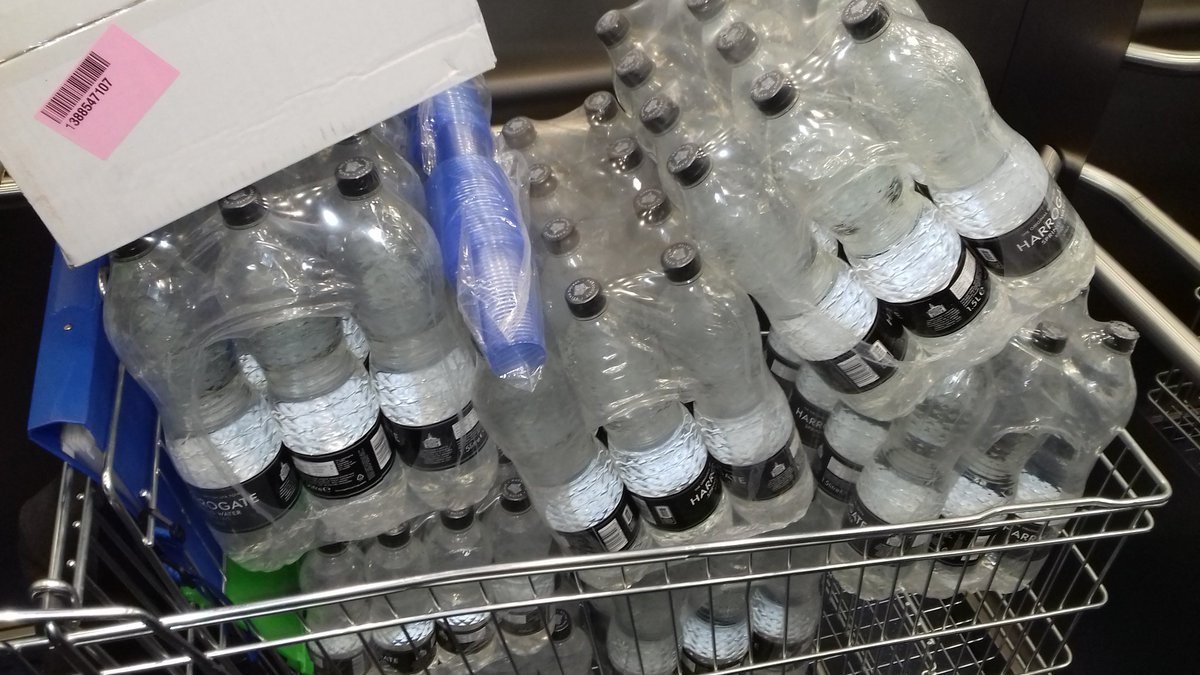 progressatabbey's tweet image. Water deliveries on going for Red Kite day #rkd4