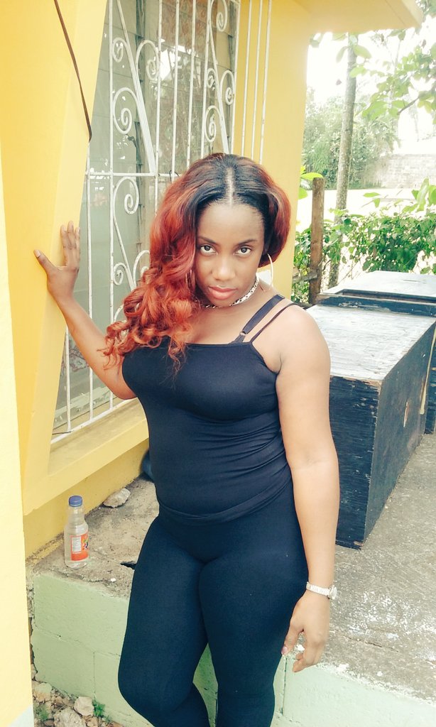 1deequeen's tweet photo. Big Up All Me Fans #NufLove #Support #New #Song #RealBadGyal #TrueLoyalRecord #FollowMeThenRiddim #LoudAnProud #Vaga https://t.co/ME9Ni5pM0B