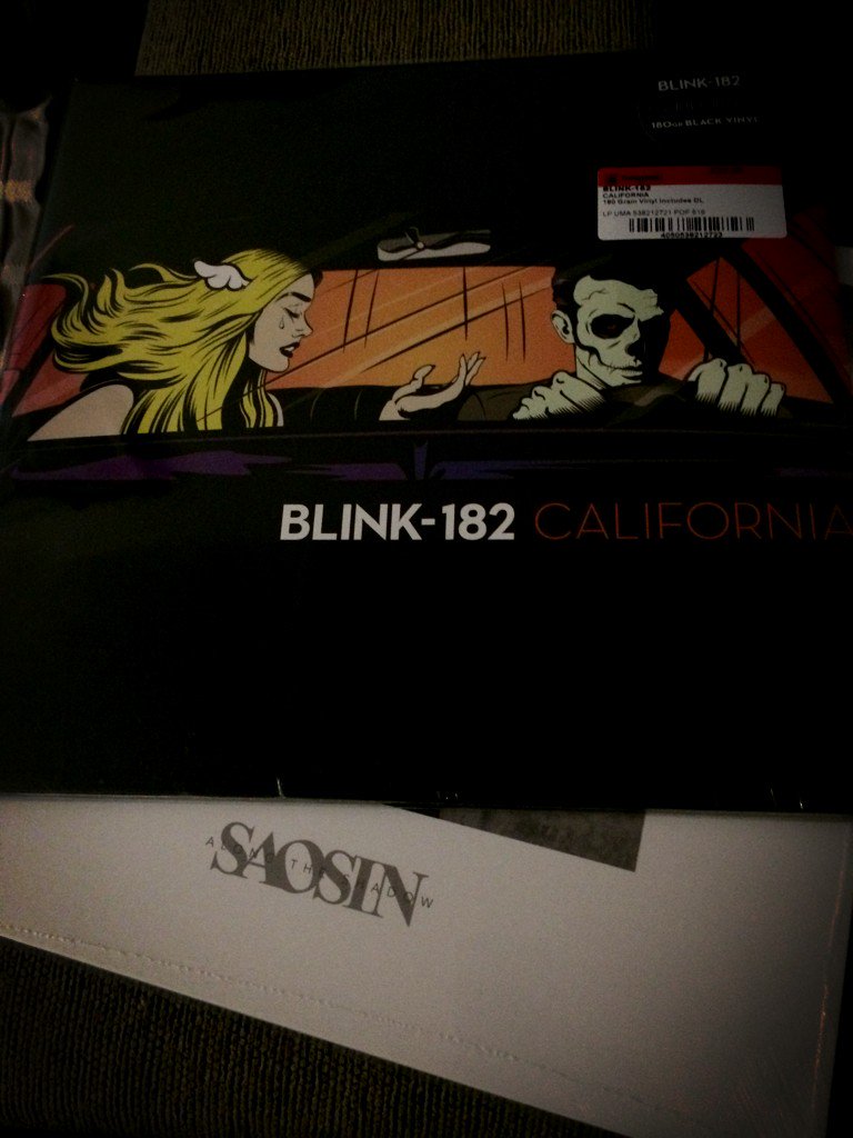 jakenayr's tweet photo. Ahhhh it's a good day! #blink182 #California #saosin #AlongTheShadow https://t.co/7AmcKQhtyh