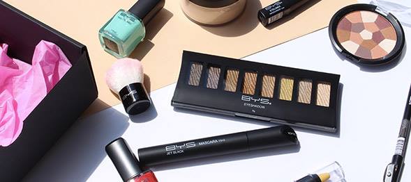 Restez au top où que vous soyez mesdames ! <a href="/bysmaquillage/">BYS Maquillage</a> : bit.ly/29aoi5g
#Maquillage #Cosmétique #BYS