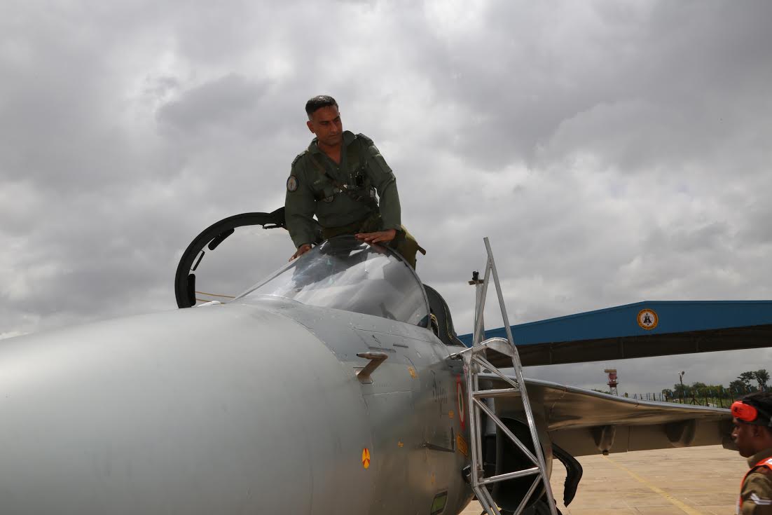 India's first indigenous Light Combat Aircraft #Tejas inducted into 45 Squadron of #IndianAirForce.

Pictures: IAF