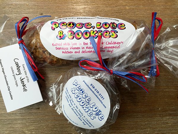 EdiblendCafe's tweet photo. Back by popular demand! We have @peace_cookies at Ediblend today! Avail in 2 &amp; 6 packs! #PeaceLoveCookies https://t.co/JGLbwU0LUf