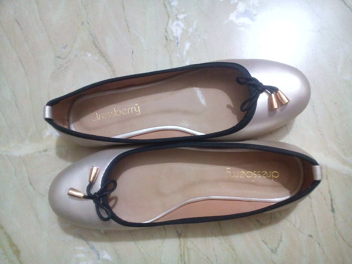 2007Kumkum's tweet photo. @MyntraSupport  as u asked for pics of the product n invoice. Here u go. U can c dat d product is intact n unused. https://t.co/EUvglaWYel