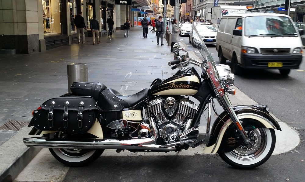 KennedCafe's tweet photo. Another #RidedayFriday in Sydney (well for some). Spotted this well-presented Indian in King St - simply spectacular https://t.co/8cWAFyYq54