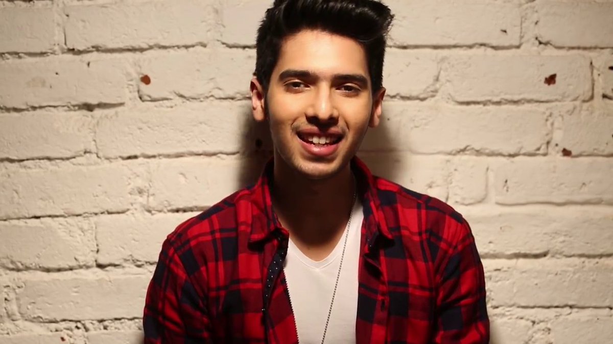 BollyMention's tweet photo. What is the one thing about @ArmaanMalik22 you like the most?
#ArmaanBirthdayMonth 
Rt. &amp; Answer! https://t.co/yE4qUGkDAg