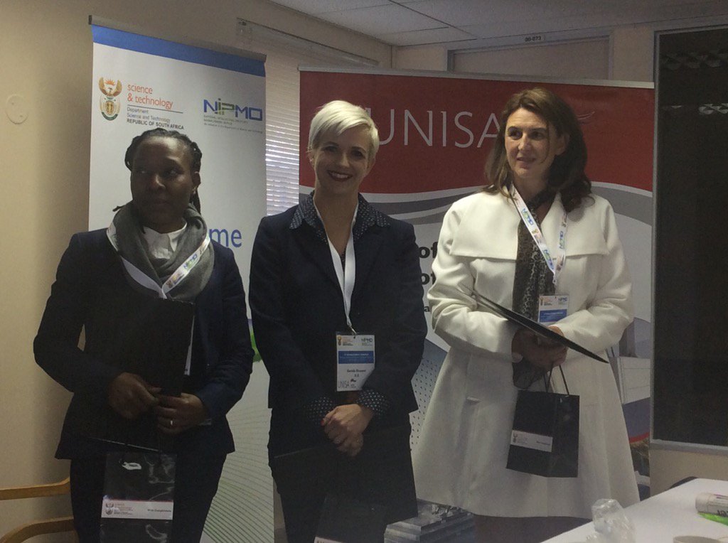 mcleansibanda's tweet photo. #IPCapture @unisa @NIPMO Recipients of the Siemens Prize in intellectual property - congratulations @MmboneniMuofhe https://t.co/KCS2AOICUs