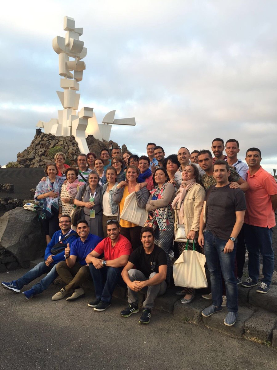 armanacosta's tweet photo. ¡Pedazo de claustro de #profescrack de @nazaretlapalma! @NazaDays #NazaNet https://t.co/DrHBx2bIh3