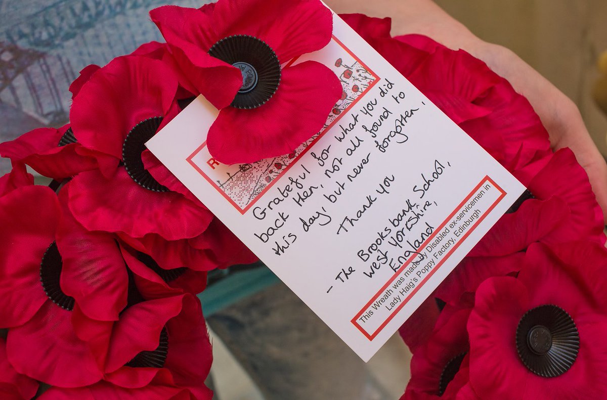 thebrooksbank's tweet photo. Remembering the Brave #BattleoftheSomme #wewillrememberthem #Somme100 #TheSomme Pictures by @RobbieJBarratt https://t.co/GQohehCobG