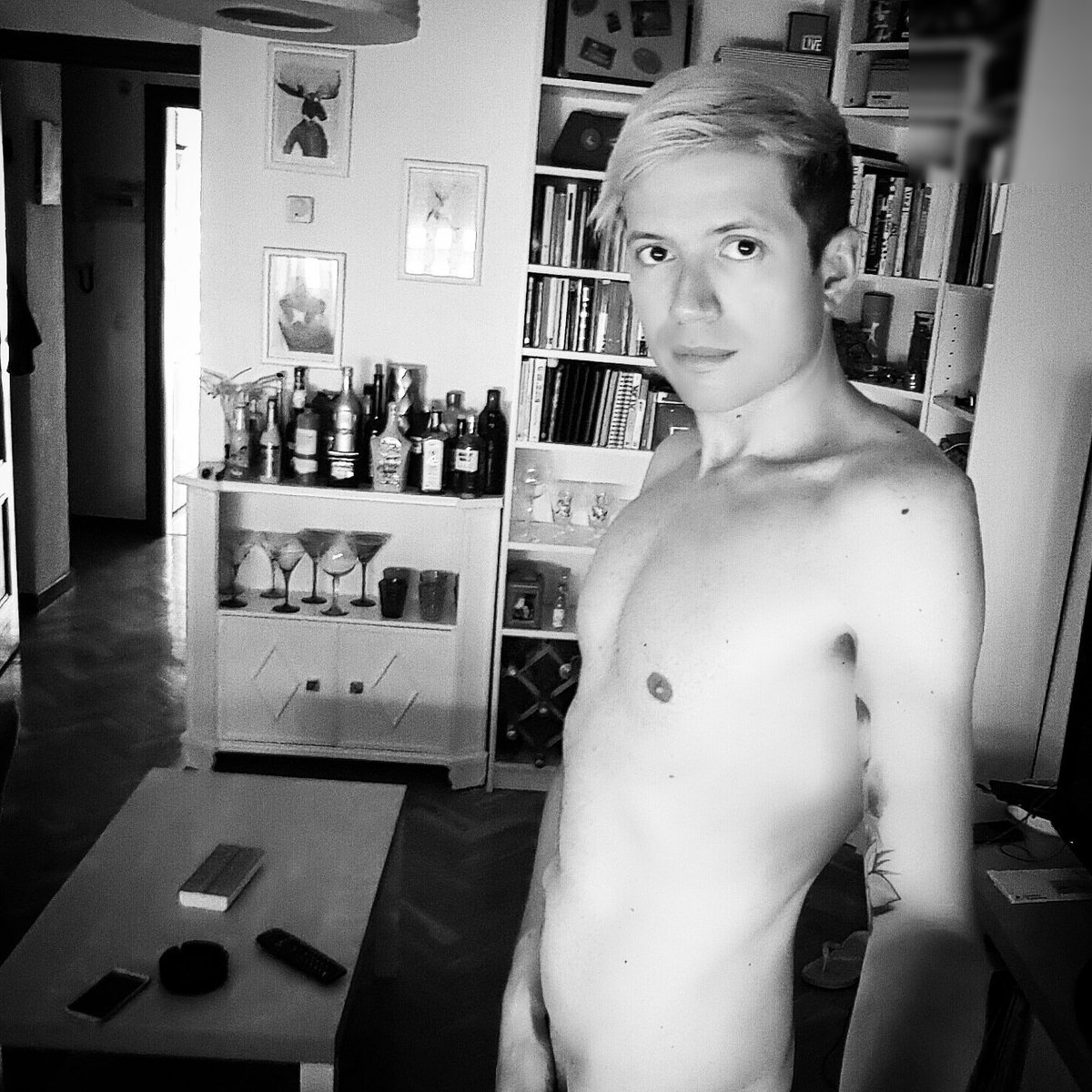 IvanGalloCOM's tweet photo. Before you can see the light you have to deal with the darkness #danmillman #quotes #beyourfuckingself #LoveYourself https://t.co/vl1itQVoHa