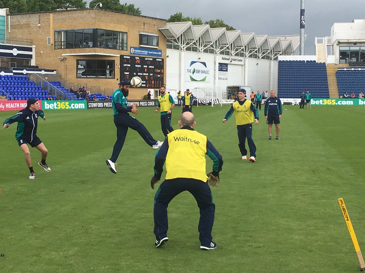 England Cricket tweet media