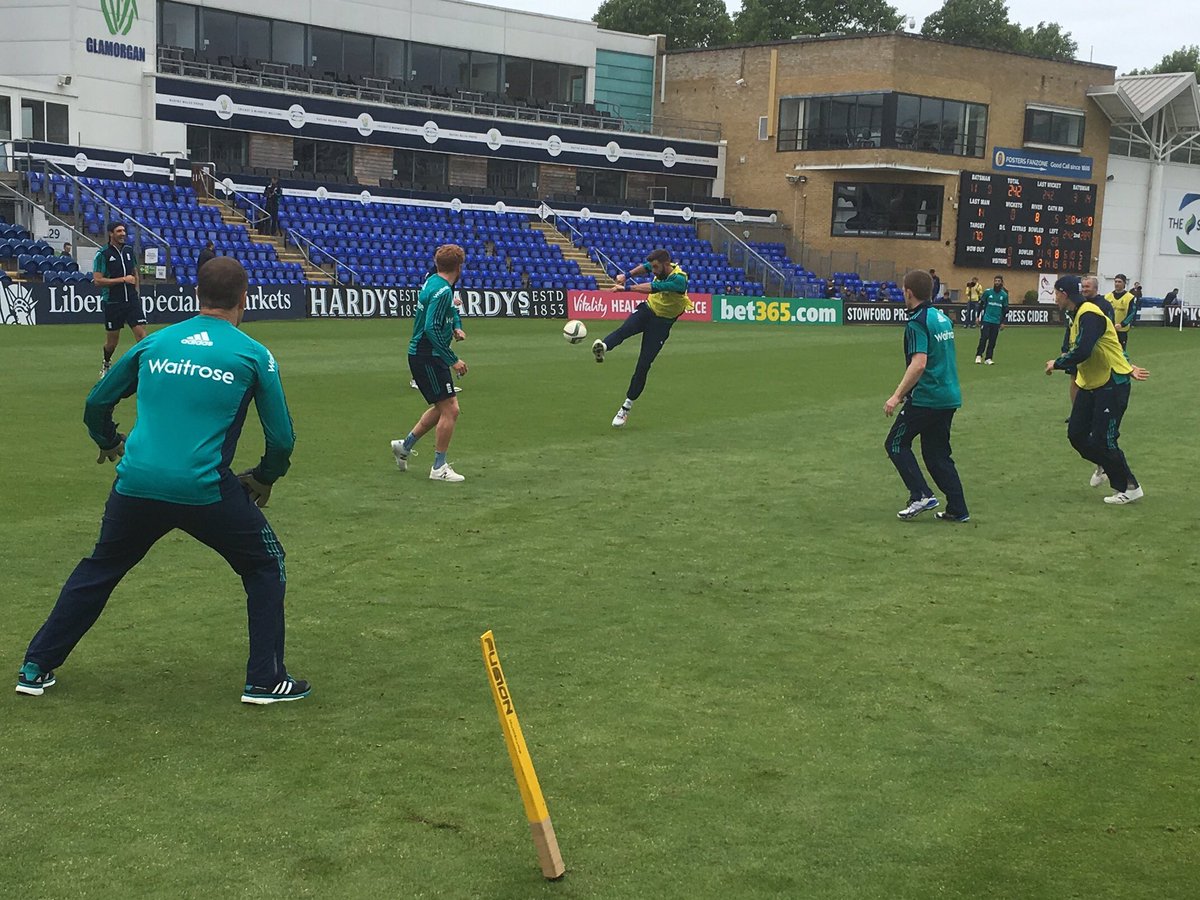 England Cricket tweet media