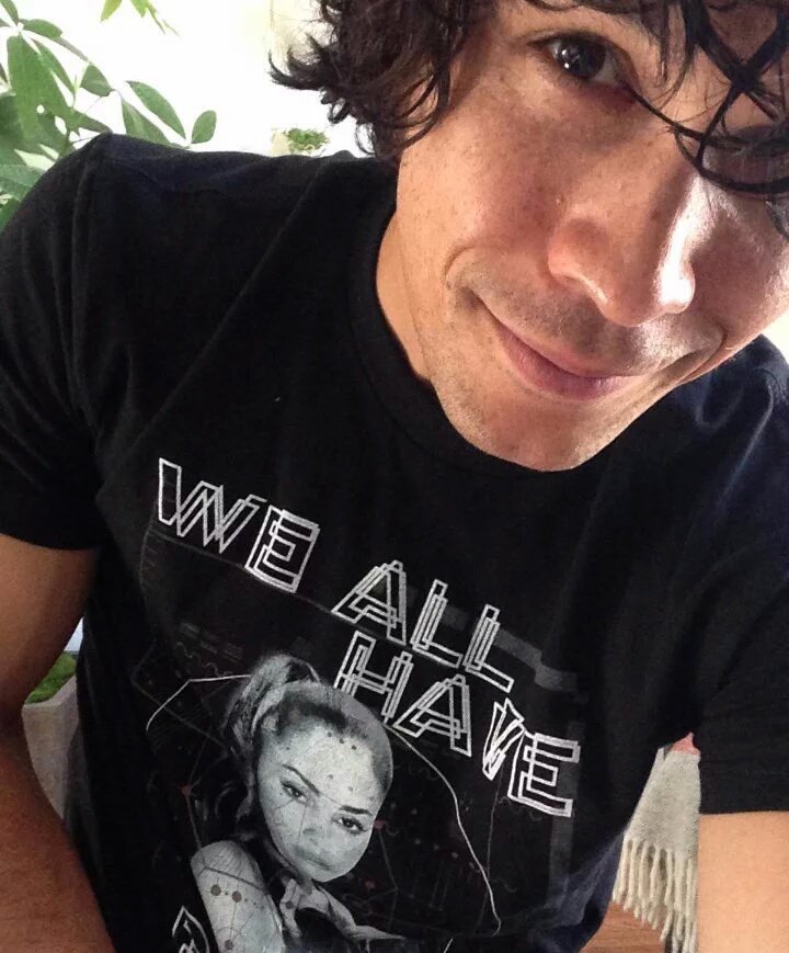 felxfeliciss's tweet photo. #MorleyBlakeChallenge
day 1: favorite Bob's selfie 
(so hard to choose omg) https://t.co/IHbp0M2mco
