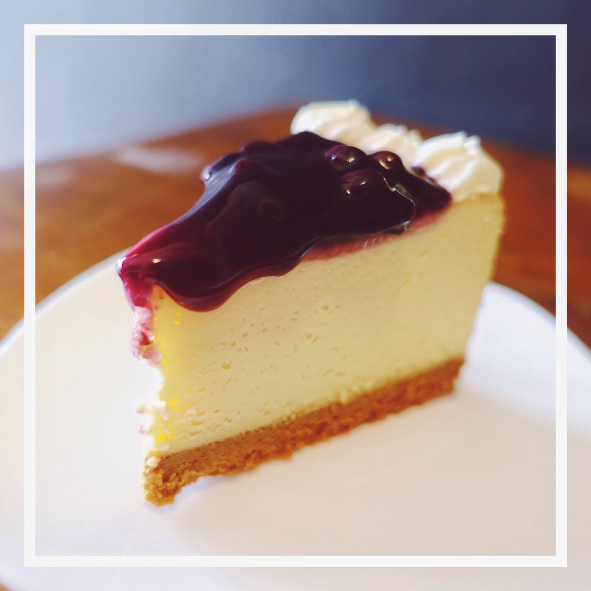 pocodeli's tweet photo. It's the weekend! Treat yourself to a heavenly blueberry cheesecake ☺️ #pocodeli https://t.co/rMk3eVyaLj
