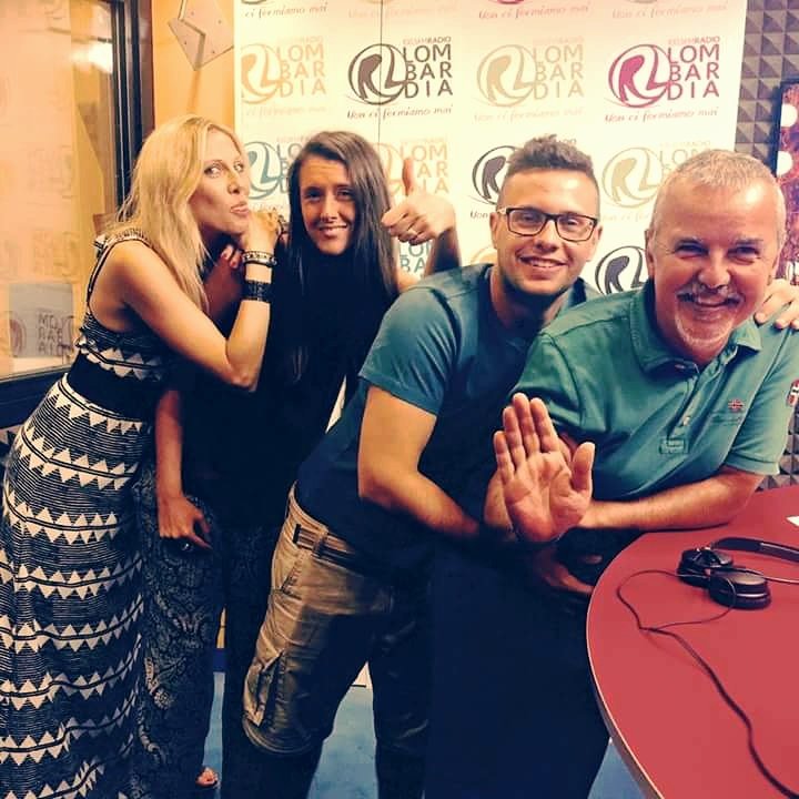 ManuelaDonghi's tweet image. Beh Sì... #belliebravi, però fino a settembre mi mancherete! 😍 @LucaLevati1  @vgamna #panealpane   @radiolombardia