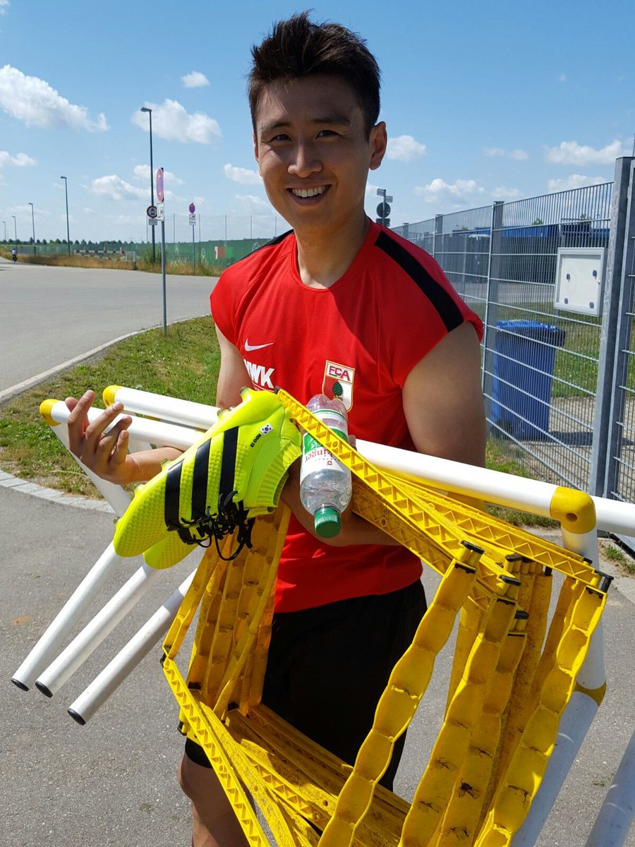 FCAugsburg tweet picture