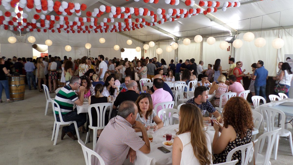 AlmudenaFv's tweet photo. Ocho casetas para una renovada feria de día #SanIsidroNuestraFeria #ElEjido: https://t.co/usqSgmm7zT vía @elalmeria https://t.co/l7EOiKOwpj