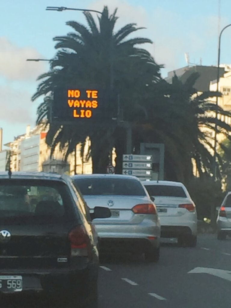 watchingoals's tweet photo. The streets of the Argentine's citys last night.
"Do not go, Leo"

#Messi #NoTeVayasLio #DontGoLeo #wg #watchingoals https://t.co/ZTAbUbJX9P