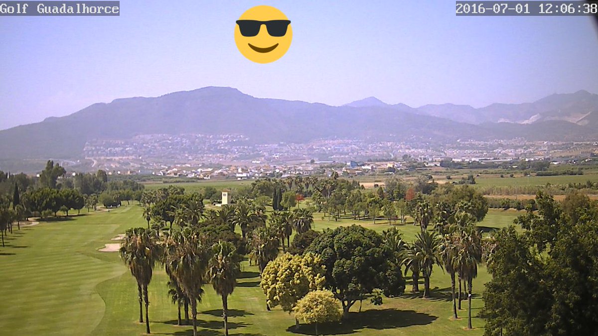 GolfAntequera's tweet photo. Weather update in the #Costas #hot #hot #gettinghotterlater #factorup https://t.co/EqaCU3djFQ