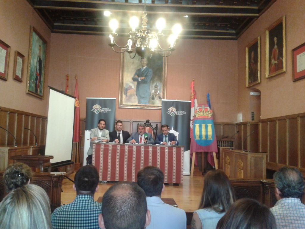 PURIFRAILE's tweet photo. Hoy Ciudad Rodrigo forma parte de la asociacion de Los pueblos mas bonitos de España. https://t.co/HWUbhGRUvw