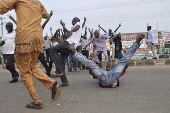 martinmotla's tweet photo. @DjGanyani ft Toshi #Angesabi
@DjGanyani ft Hloni #Ntoni shuu u ar a legend brother yeses https://t.co/qjtMdW0u90