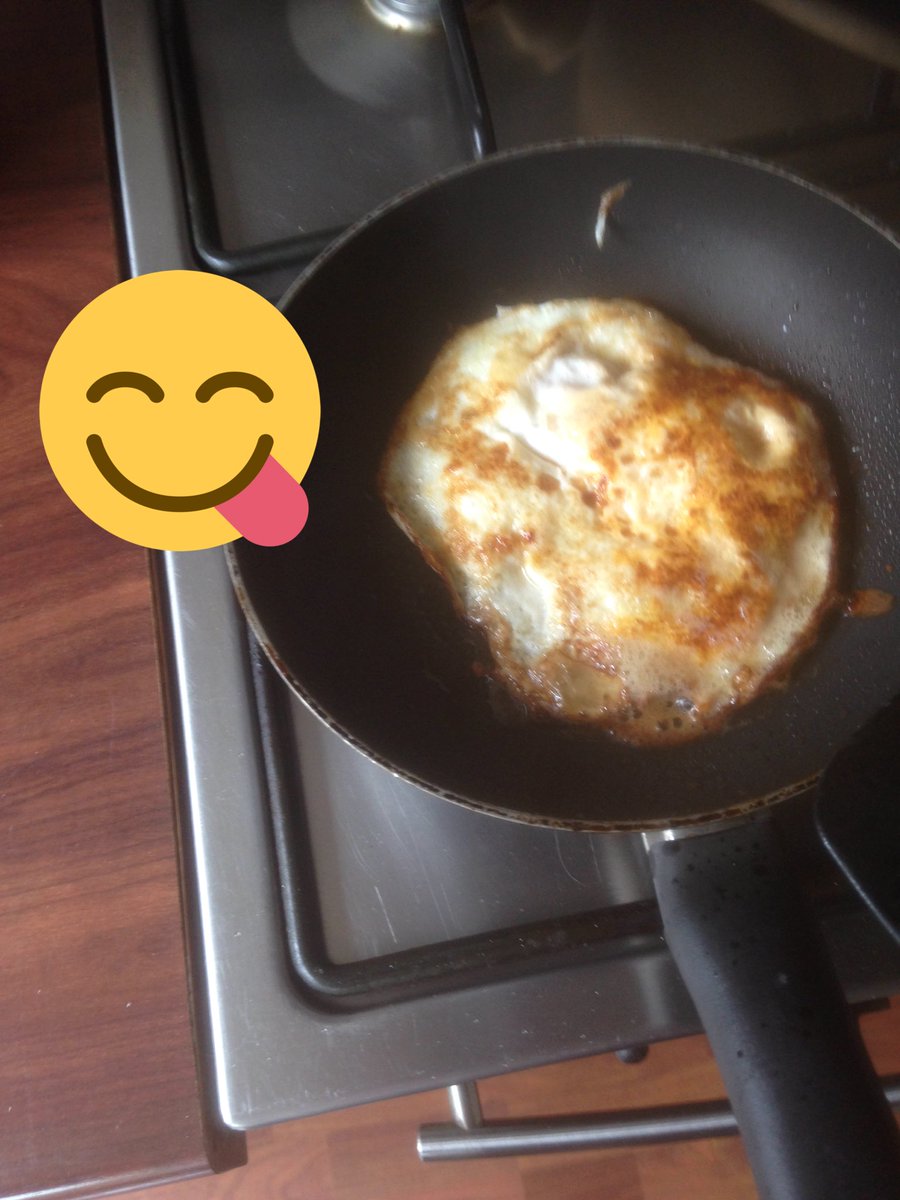 JenaviaThomas's tweet photo. Eitje eten!!! https://t.co/jlXxbEeDHf