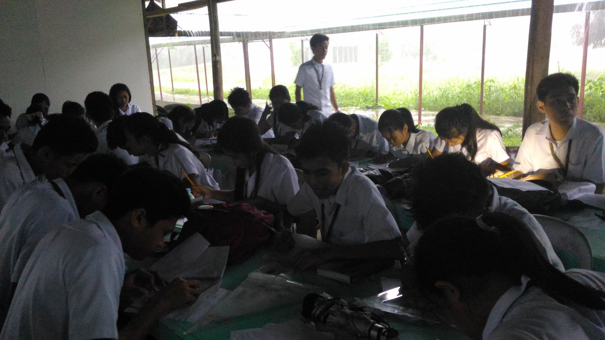 scar_emj's tweet image. Umulan o bumagyo, duko gihapon mi 😂 

#MathMajors #Geometry