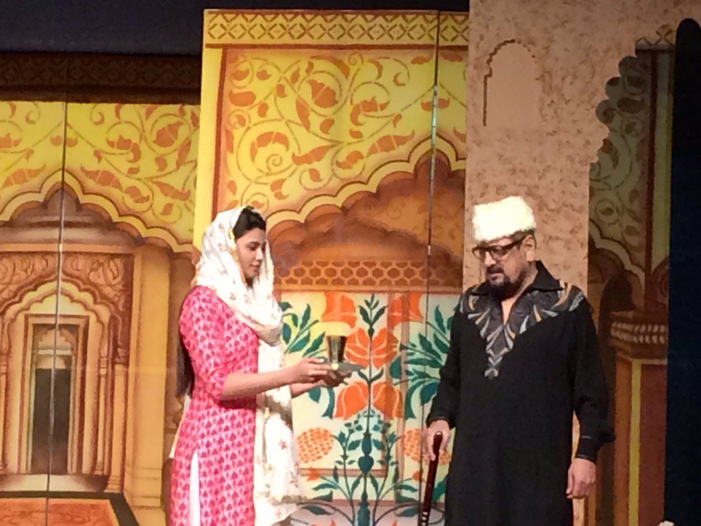 priyagupta999's tweet image. @ShahDaisy25 debuts on theatre this weekend with #EkAurBegumJaan. #premiereshow!!! All the very best Daisy...