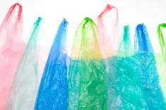 pap_argus's tweet image. Sac plastique : ce qui change au 1er juillet pap-argus.com/article.php?id…