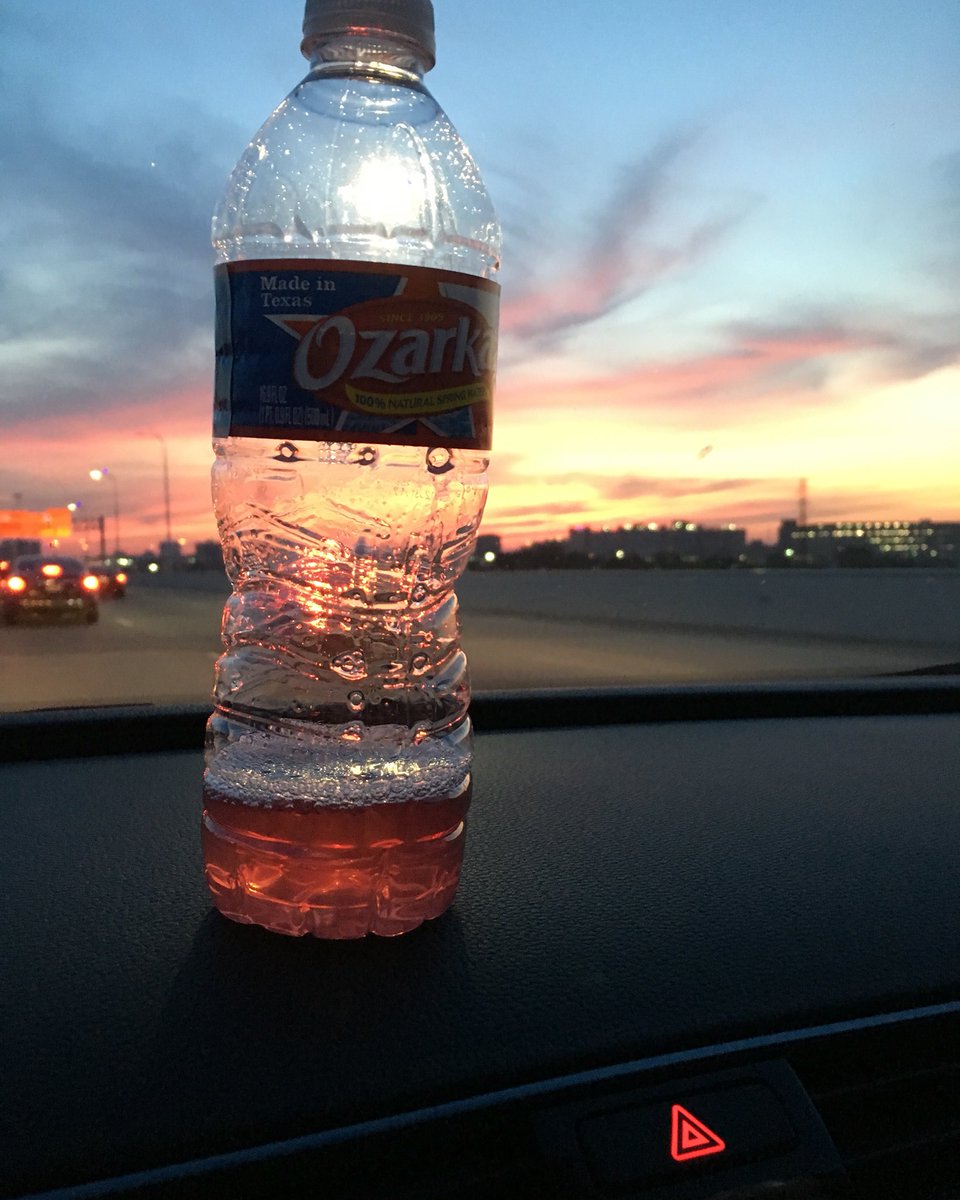 nmconsultant's tweet photo. Drinking my pink drink while looking at the pink colored sky as the sun rises... It's already an awesome day :) https://t.co/CUUZWKH8WO