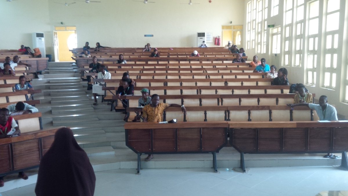 AkinMubarak's tweet photo. Love this Examination environment of #EducationFaculty #Unilorin? say 'Aye', if not, say, 'Nay' #WeAreTeachers https://t.co/Dwc04PAoHY