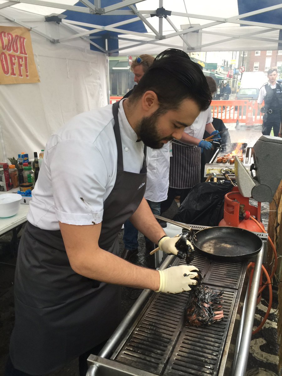 BrightonNick's tweet photo. @PiedaTerreUK and @SaltYardGroup go head to head @thebeachbbq Cook Off on Charlotte St #London #Foodfestival https://t.co/uoCD3vhyqD