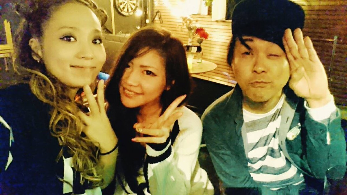 JULY_fromELKst's tweet photo. BLOG更新『☆本日22時よりーーー！！☆』
https://t.co/xQHdAQozcM

#ELKst #Nancy #OKAMOTOJUN #わるふ酒 #本日22時より #見てね https://t.co/txBb3LorL6