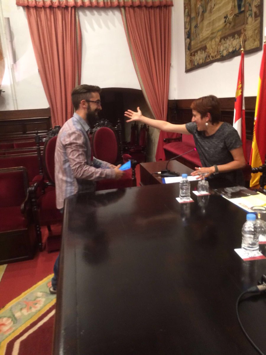 ceisal2016's tweet photo. Premio de jóvenes investigadores lo ganan #JuanRamos y #AldoMartinez en este año de #CEISAL2016 https://t.co/pX4DLgJZcb