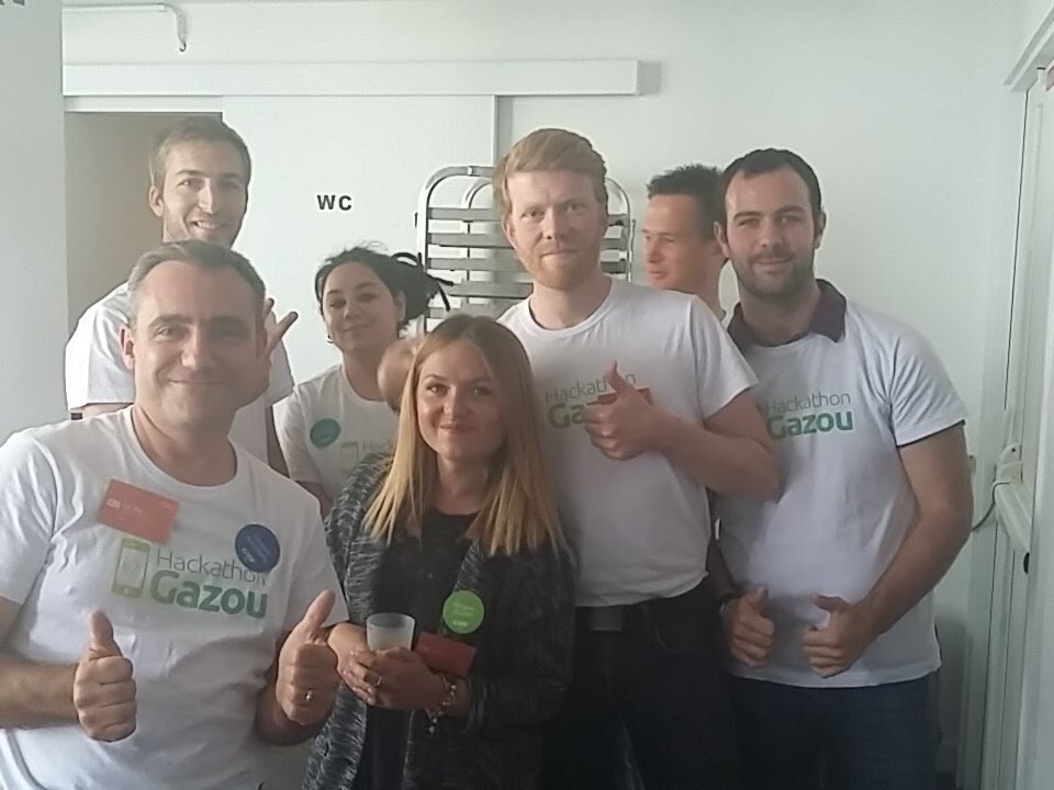 morganetsr's tweet photo. Trop fière de nous !! #TeamJeu #hackhaton #Digitall @WLGaz #AppGazou https://t.co/lpOpldkA2h