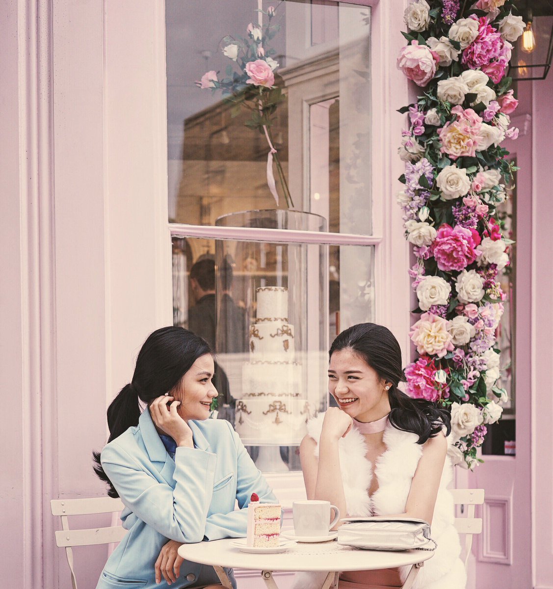 VernEnciso's tweet image. After brunch coffee and cake break 🍰☕️ #SmartBro @LiveSmart