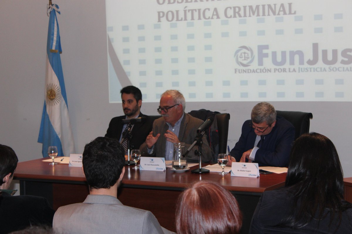 FunJusCABA's tweet photo. Imágenes de la jornada de ayer realizada por el Observatorio de Politica Criminal de FUNJUS. @FunJusCABA https://t.co/8s7XytQKnk