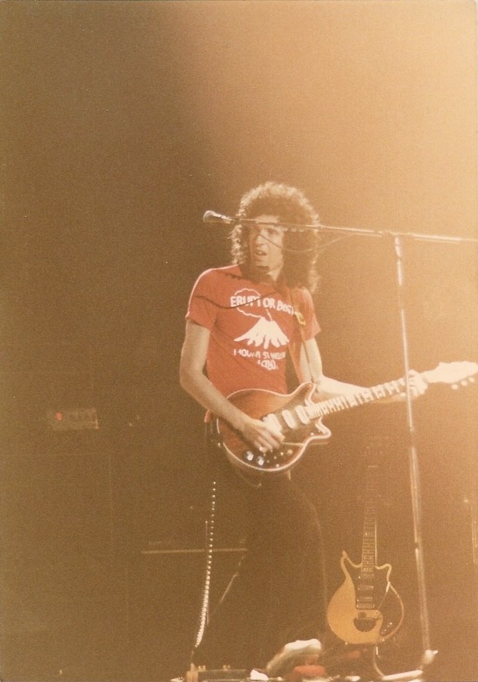 Queen Facts tweet media