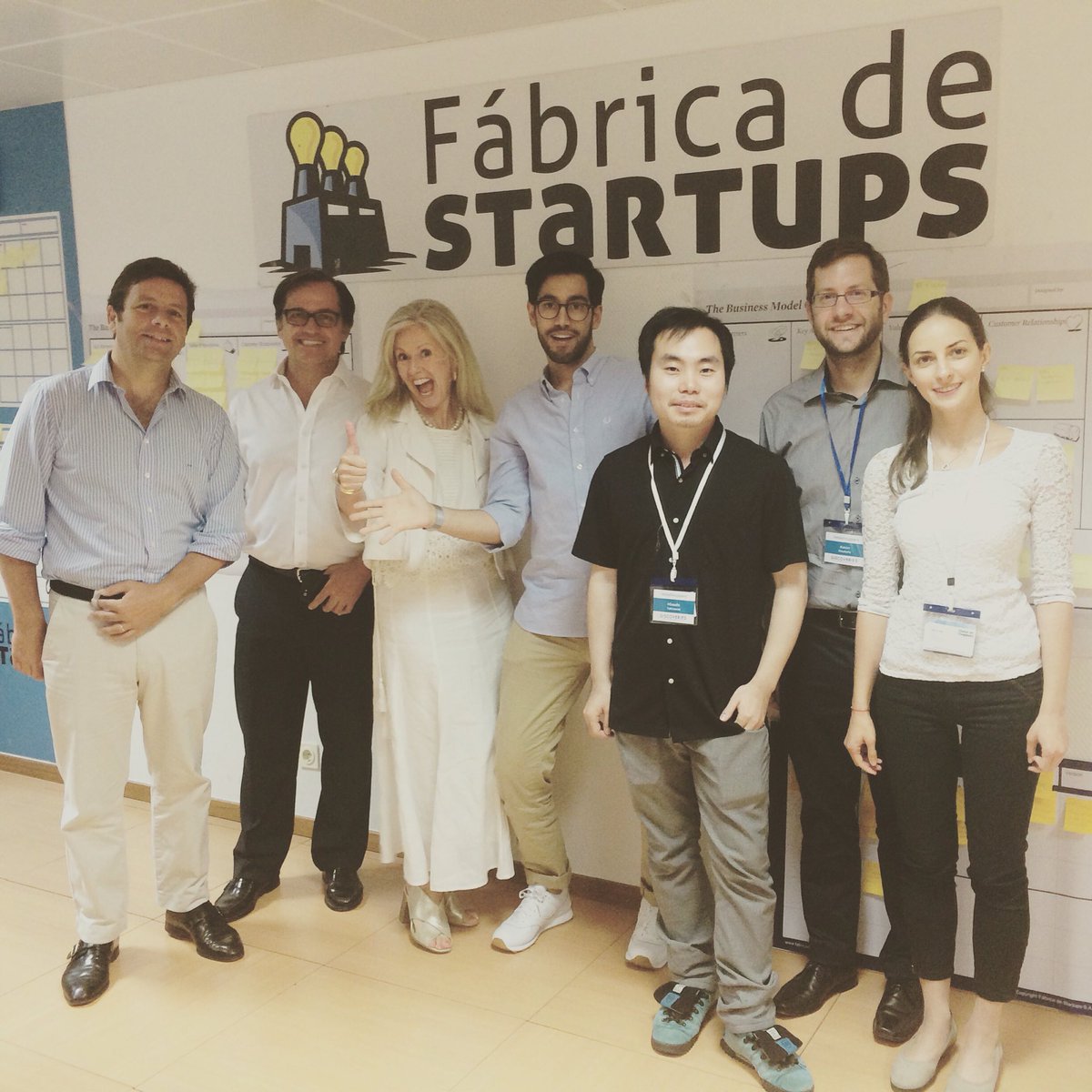 FabricaStartups's tweet photo. Winners: @tripwix Hotel Hoppers and @consultadoviajante #fabstart #discoveries #turismoportugal #nos #liveyourdreams https://t.co/ftkRoxrmHn
