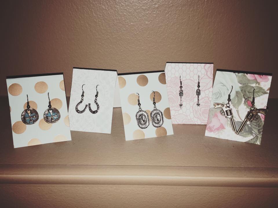 rustic_rose_j's tweet photo. Earrings! $10 each https://t.co/ULJNDnKnFW