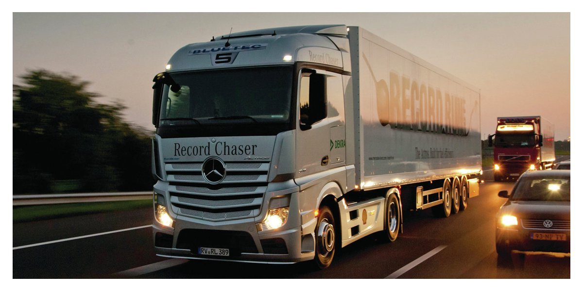 LogicFreight's tweet image. We offer our partners a 24/7 service. If you have a problem, we're only ever a phone call away from fixing it.