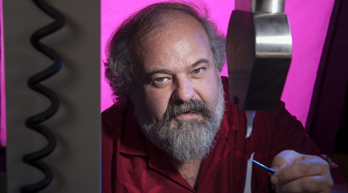 RutgersU's tweet image. This revolutionary #Rutgers professor helped recycle plastics into useful synthetic lumber: 
go.rutgers.edu/a235esy8