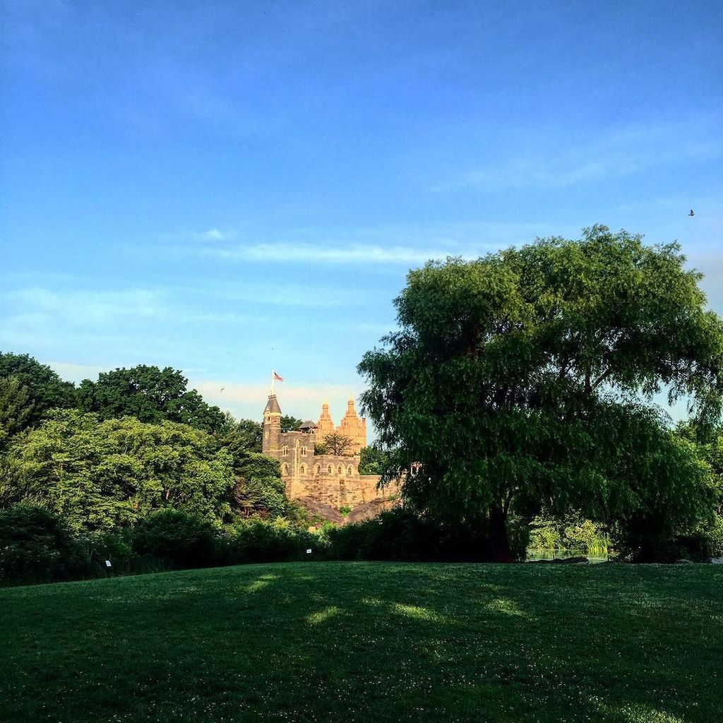park is really crowded for the 4th 🇺🇸🏰 ift.tt/299LW2B