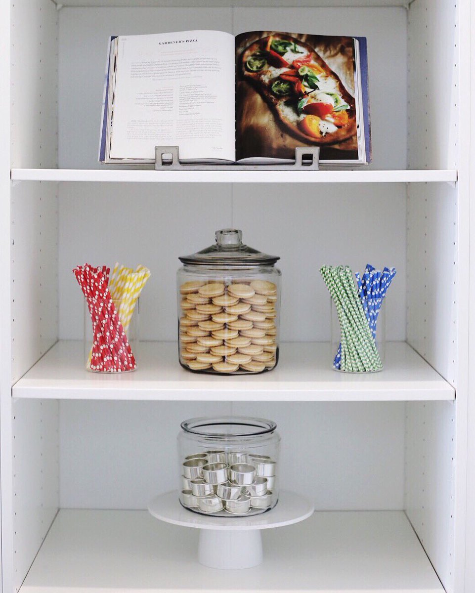 NeatMethodCbus's tweet photo. Happy #4thofJuly weekend! Be the host with he most when your pantry is primed for #entertaining. 🇺🇸🇺🇸🇺🇸 https://t.co/BJ7tpqJe0Y