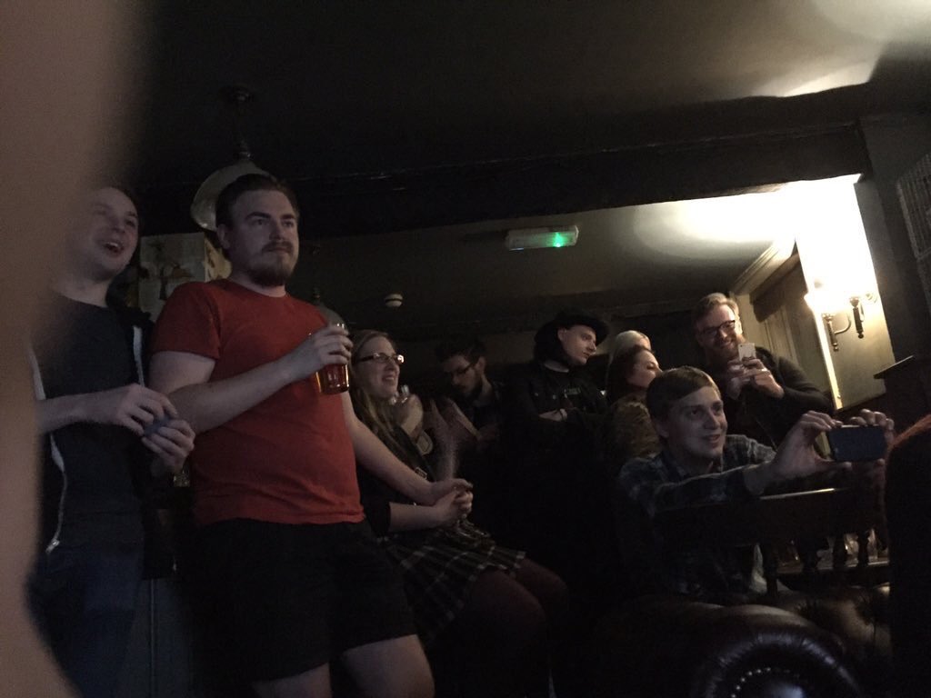 InsertDiscTW's tweet photo. Look at these people having the time of their lives. Find us tonight @TWSussexArms in the basement! https://t.co/74pDsNXiXh