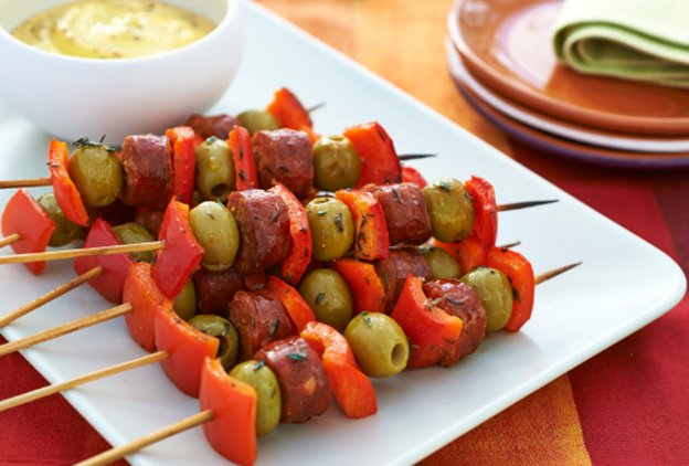 Oliveit_UK's tweet photo. Omar Allibhoy's / @tapasrevolution's chorizo and olive skewers are an amazing addition to any summer party! https://t.co/EYqAAWIC8R