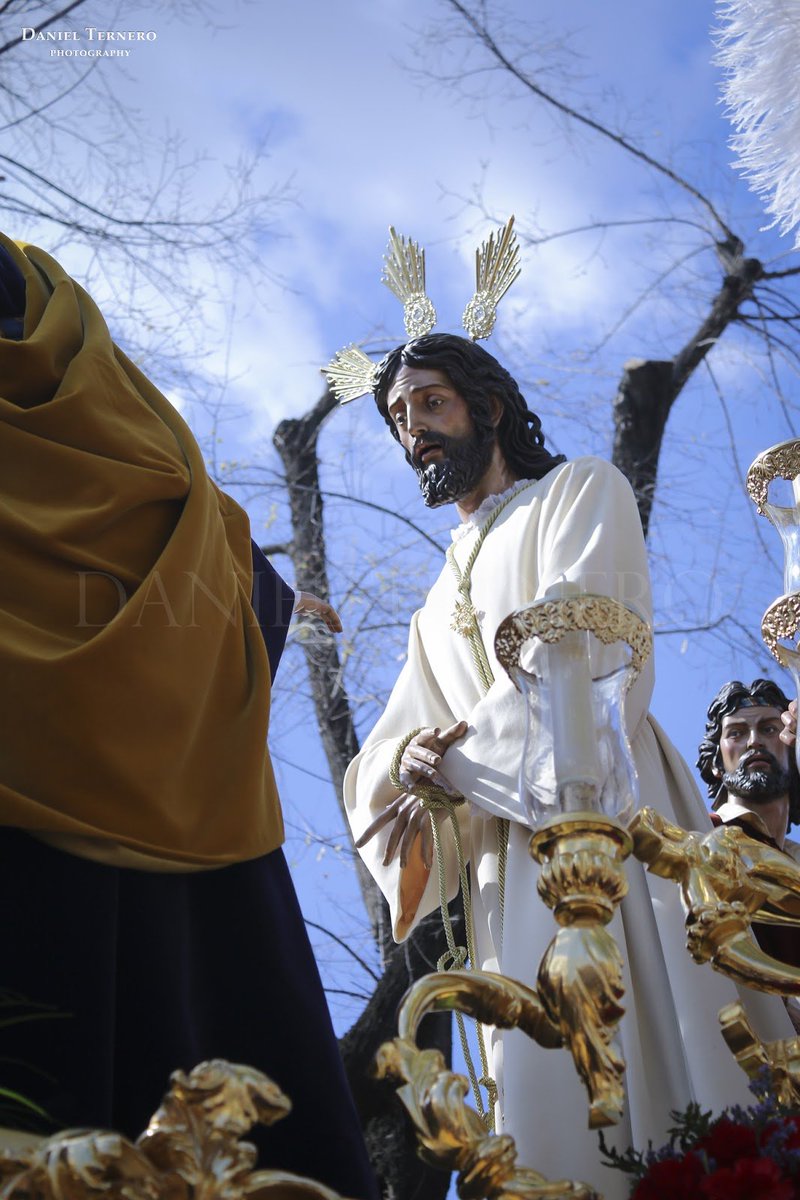 EVarales's tweet photo. Imágenes del Miércoles Santo 2016 https://t.co/kM3ACtz9g3 https://t.co/EaSpgJMnyi