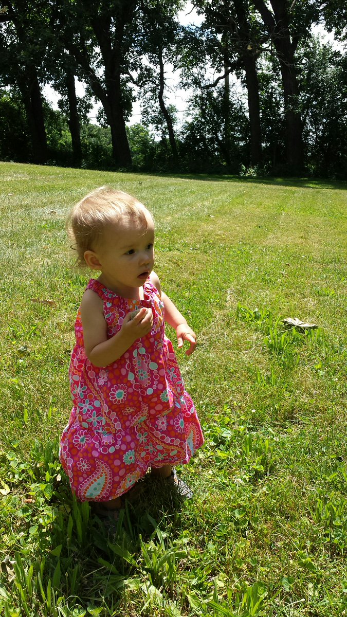 pinkera3's tweet photo. @bloggyelf she's getting big! https://t.co/D7vfOz7VDj