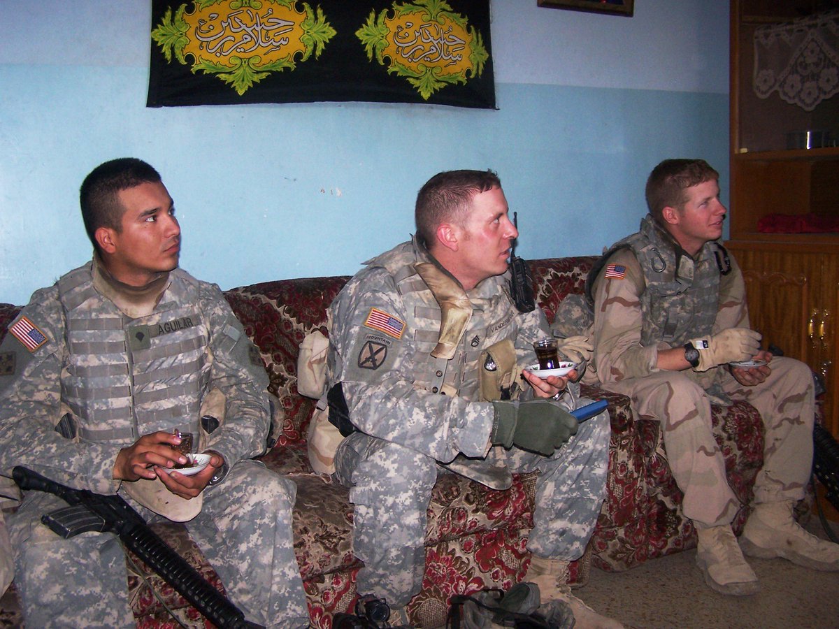 Eric_Spencer's tweet photo. Experiencing Iraqi hospitality and the implicit protection that comes with an offer of tea - 10 years ago this week. https://t.co/BDEWpEx3th
