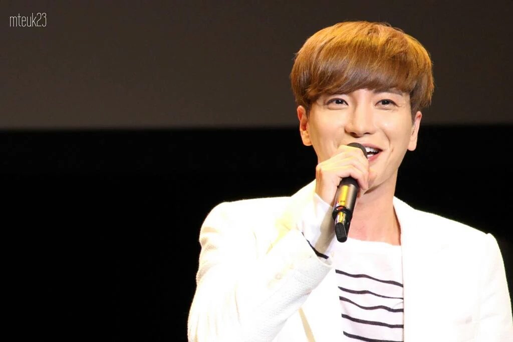 #HappyBirthdayLeeteuk 
#HappyLeeteukDay 
#이특0701생일축하해요 
#이특생일축하해